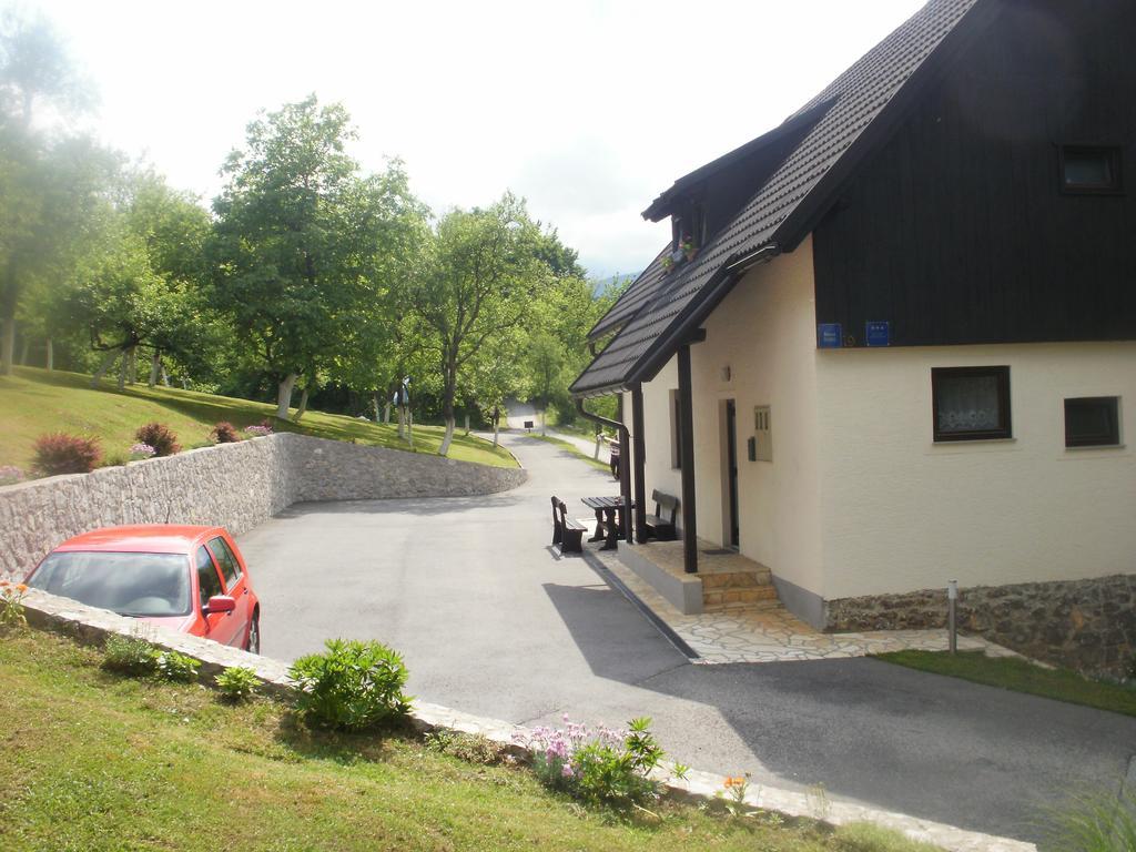 Guest House Korana Exterior photo